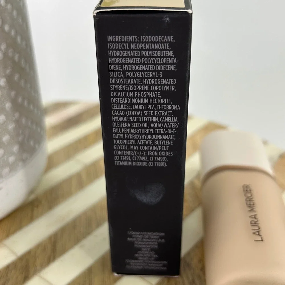 Laura Mercier Real Flawless Weightless Perfecting Foundation 0N1 Silk 1oz New